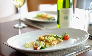 Rolling Hills Country Club Dining
